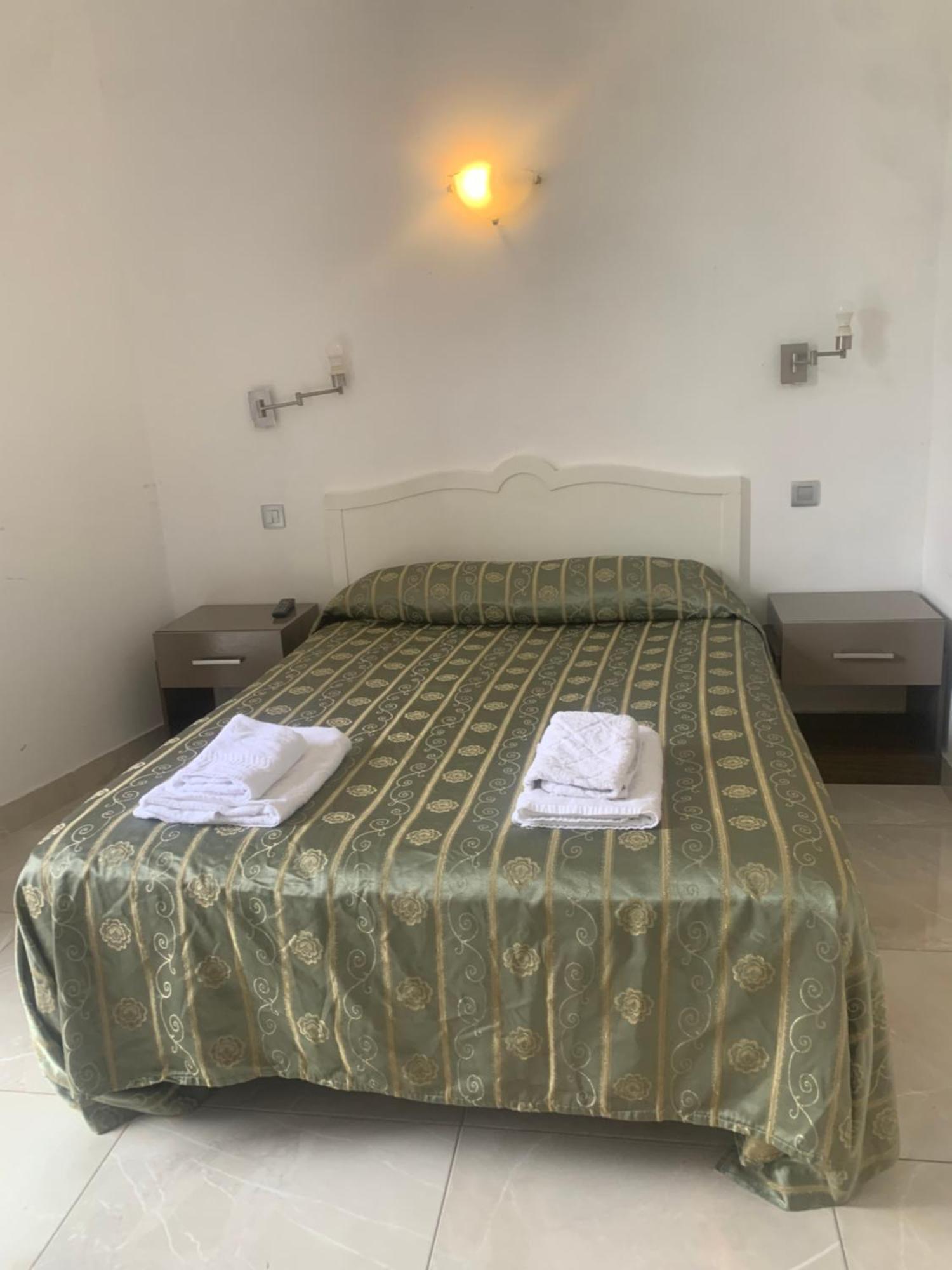 Hotel Neptune 칸느 외부 사진